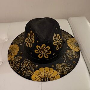 Chic Black and Gold Floral Women's Hat